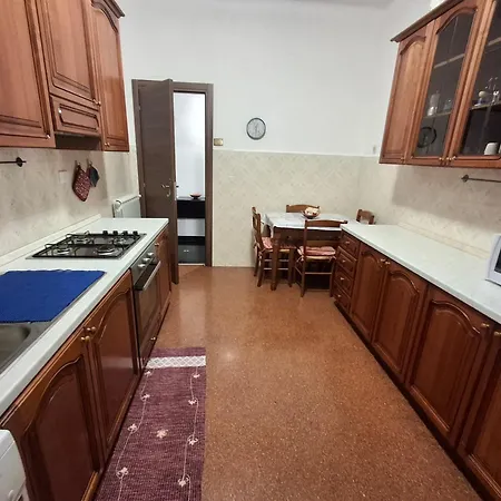 Mora Mora * Génova
